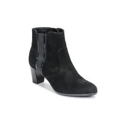 Botki Ara 43413-73. Czarne botki damskie ara, bez obcasa, bez zapięcia. Za 509,00 zł.
