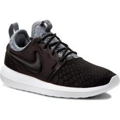Buty NIKE - Roshe Two Se 881188 001 Black/Black/Cool Grey/White. Buty sportowe damskie Nike. W wyprzedaży za 279,00 zł.