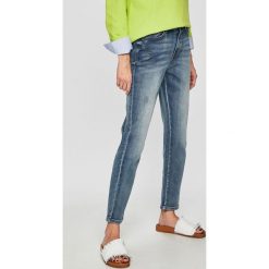 Medicine - Jeansy Take Daily. Niebieskie jeansy damskie MEDICINE. Za 139,90 zł.