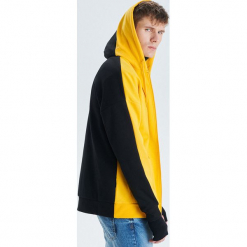 Dwukolorowa bluza - Żółty. Żółte bluzy męskie marki Cropp, l. Za 119,99 zł.