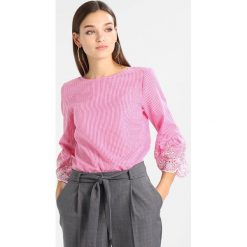 Bluzki asymetryczne: Cortefiel VICHY PRINT WITH EMBROIDED BELL SHAPE CUFFS Bluzka pink