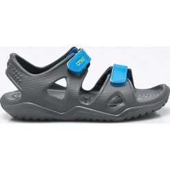 Crocs - Sandały dziecięce. Szare sandały chłopięce marki Crocs, z gumy, bez zapięcia. Za 119,90 zł.