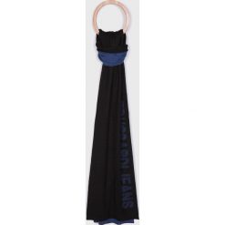 Trussardi Jeans - Szalik. Czarne szaliki męskie Trussardi Jeans, bez wzorów, z poliesteru. W wyprzedaży za 129,90 zł.
