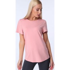 T-shirt luźny fason pudrowy MR16618. Różowe t-shirty damskie Fasardi, l. Za 39,00 zł.