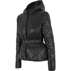 4F Kurtka damska H4Z17 KUD006 czarny M. Czarne kurtki sportowe damskie 4f, na zimę, m, w paski, bez kaptura. Za 279,00 zł.