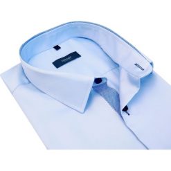 Niebieska koszula z krótkim rękawem K888N. Niebieskie koszule męskie m, z bawełny, eleganckie. Za 130,50 zł.