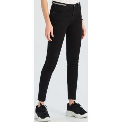 Jeansy skinny - Czarny. Czarne jeansy damskie Sinsay. Za 49,99 zł.