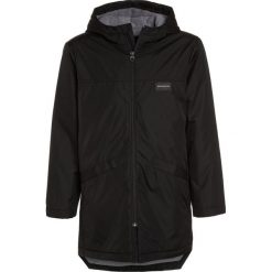 Quiksilver PERKA Płaszcz zimowy black. Czarne kurtki chłopięce marki Quiksilver, na zimę, z poliesteru. W wyprzedaży za 303,20 zł.