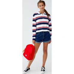 Koszulka polo w paski z długim rękawem. Szare koszulki damskie Pull&Bear, w paski, polo, z długim rękawem. Za 79,90 zł.