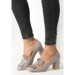 Szare Czółenka Argyle. Szare buty ślubne damskie marki vices, z okrągłym noskiem, na słupku. Za 69,99 zł.
