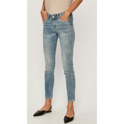 Pepe Jeans - Jeansy Lola. Niebieskie jeansy damskie Pepe Jeans. W wyprzedaży za 319,90 zł.