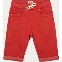 Pepe Jeans - Szorty dziecięce Joe 128-176 cm. Czerwone spodenki chłopięce Pepe Jeans, bez wzorów, z elastanu, casualowe. Za 219,90 zł.