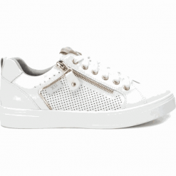 XTI Damskie tenisówki 49787 White (rozmiar 40). Białe trampki i tenisówki damskie Xti, bez wzorów, bez zapięcia. W wyprzedaży za 176,00 zł.