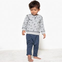 Bluzy niemowlęce: Wzorzysta bluza niemowlęca z okrągłym dekoltem – 1 miesiąc – 3 lata – Oeko Tex