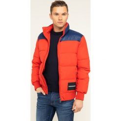 Kurtka puchowa Calvin Klein Jeans Hooded Down Puffer J30J313099. Czerwone kurtki męskie Calvin Klein Jeans, xl, bez wzorów, z poliesteru, bez kaptura. W wyprzedaży za 499,00 zł.