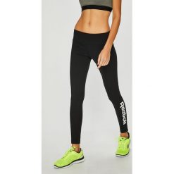 Reebok Classic - Legginsy. Czarne spodnie damskie Reebok Classic, s, z nadrukiem, z elastanu. W wyprzedaży za 119,90 zł.