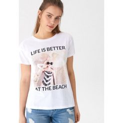 T-shirt Barbie - Biały. Białe t-shirty damskie House, xl, bez wzorów, bez kołnierzyka. W wyprzedaży za 19,99 zł.