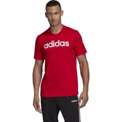 MĘSKA KOSZULKA ADIDAS ESSENTIALS (XL). Czerwone koszulki męskie Adidas, xl, bez wzorów, z bawełny, klasyczne, bez kołnierzyka, bez rękawów. Za 69,99 zł.