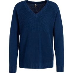 Sweter Helly Hansen Fjord 34117. Niebieskie swetry damskie Helly Hansen, m, bez wzorów, z bawełny, klasyczne, bez rękawów, bez kaptura. W wyprzedaży za 229,00 zł.