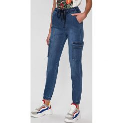 Answear - Spodnie. Niebieskie spodnie damskie ANSWEAR, s, bez wzorów, z elastanu, casualowe. W wyprzedaży za 59,90 zł.