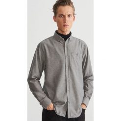 Koszula regular fit - Szary. Szare koszule męskie marki Reserved, s. W wyprzedaży za 29,99 zł.