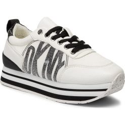 Sneakersy DKNY - Panya K2943812 Wht/Black. Białe półbuty damskie DKNY, ze skóry ekologicznej. W wyprzedaży za 369,00 zł.