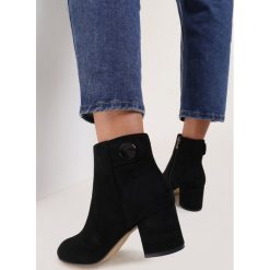 Czarne Botki Harriet. Czarne botki damskie Renee, bez obcasa, na obcasie, bez zapięcia. Za 139,99 zł.