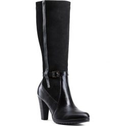 Buty damskie. Pomarańczowe kozaki damskie Wittchen, na zimę, ze skóry, bez obcasa, bez zapięcia. W wyprzedaży za 399,90 zł.
