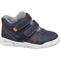Buciki dziecięce Bobbi-Shoes niebieskie. Niebieskie buciki niemowlęce chłopięce Bobbi-Shoes, z materiału, na rzepy. Za 69,90 zł.