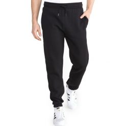 Napapijri Molo Spodnie dresowe Czarny. Czarne spodnie męskie Napapijri, l, bez wzorów, z bawełny. Za 368,95 zł.
