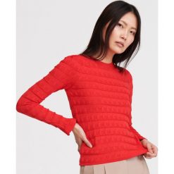 Sweter z ażurowym wzorem - Czerwony. Czerwone swetry damskie Reserved, s, bez wzorów, bez rękawów, bez kaptura. Za 99,99 zł.
