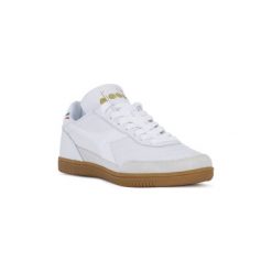 Buty Diadora GOLD INDOOR. Białe trampki męskie Diadora, bez wzorów, bez zapięcia. Za 410,81 zł.