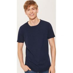T-shirt z kieszonką - Granatowy. Niebieskie t-shirty męskie House, l. Za 39,99 zł.