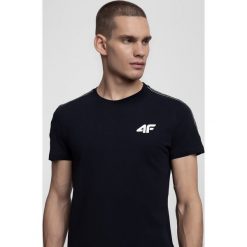 T-shirt męski TSM211 - granat. Czarne koszulki męskie marki 4f, m, bez wzorów, bez kołnierzyka. W wyprzedaży za 49,99 zł.