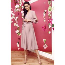 Sukienka z długimi rozciętymi rękawami L295 capucino ecru. Sukienki damskie Tagless, s, bez wzorów, eleganckie, z klasycznym kołnierzykiem, z długim rękawem, długie, kopertowe. Za 159,90 zł.