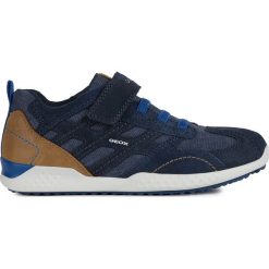 Geox - Buty dziecięce. Niebieskie trampki chłopięce Geox, bez wzorów, ze skóry, sportowe, z okrągłym noskiem, bez zapięcia. Za 299,90 zł.