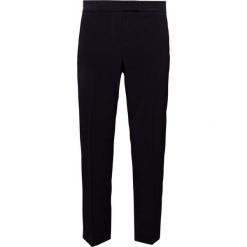 MAX&Co. MALIBU Spodnie materiałowe black. Czarne spodnie damskie marki MAX&Co., z elastanu. W wyprzedaży za 376,35 zł.