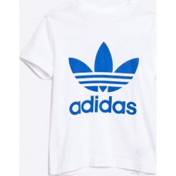 Adidas Originals - T-shirt dziecięcy 116-164 cm. Białe t-shirty męskie adidas Originals, z nadrukiem, z bawełny, z okrągłym kołnierzem. W wyprzedaży za 79,90 zł.