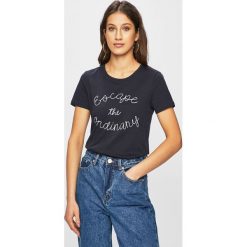 Only - Top. Niebieskie bluzki damskie marki ONLY, s, z nadrukiem, z bawełny, casualowe, z okrągłym kołnierzem, z krótkim rękawem. Za 59,90 zł.