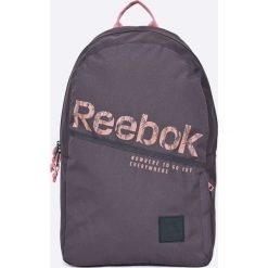 Reebok - Plecak. Szare plecaki damskie Reebok, w paski, z poliesteru. W wyprzedaży za 89,90 zł.