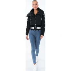 Kurtka ze ściągaczem czarna MISC006. Czarne kurtki damskie marki Fasardi, s. Za 229,00 zł.
