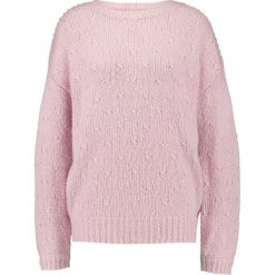 Swetry klasyczne damskie: Moves VALORA Sweter dusty pink