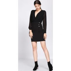 Czarna Sukienka Seductive Back. Czarne sukienki hiszpanki Born2be, s, z kopertowym dekoltem, z długim rękawem, mini, dopasowane. Za 89,99 zł.