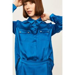 Marciano Guess - Kombinezon. Niebieskie kombinezony damskie MARCIANO GUESS, na co dzień, z aplikacjami, z poliesteru, casualowe, bez kołnierzyka, z długim rękawem, długie. Za 929,90 zł.