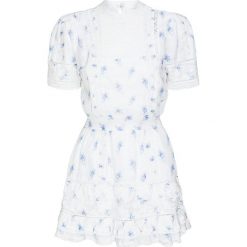 Sukienka LOVESHACKFANCY LEIGHTON. Białe sukienki damskie LoveShackFancy, na co dzień, w koronkowe wzory, z bawełny, z falbankami, z krótkim rękawem, krótkie, mini, proste. W wyprzedaży za 1768,00 zł.