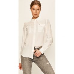 Wrangler - Koszula. Białe bluzki damskie Wrangler, s, z wiskozy, klasyczne. W wyprzedaży za 199,90 zł.