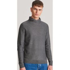 Sweter z kołnierzem - Szary. Szare swetry męskie Reserved, s, bez wzorów, bez kołnierzyka, bez kaptura. W wyprzedaży za 49,99 zł.
