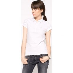 Tommy Hilfiger - Top. Białe bluzki damskie TOMMY HILFIGER, s, bez wzorów, z elastanu, bez kołnierzyka. W wyprzedaży za 219,90 zł.