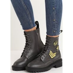 Szare Botki Military Service. Szare botki damskie na zamek marki Born2be, na niskim obcasie, na płaskiej podeszwie. Za 54,99 zł.