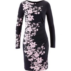 Sukienka shirtowa modelująca sylwetkę Premium bonprix czarno-pastelowy jasnoróżowy. Czarne sukienki damskie bonprix, z nadrukiem, bez kołnierzyka, bez rękawów, dopasowane. Za 99,99 zł.